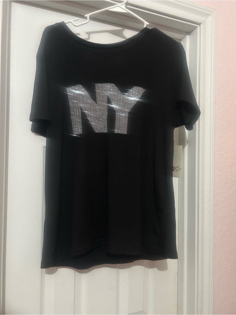 Free Kisses Black Rhinestone NY Short Sleeve Tee